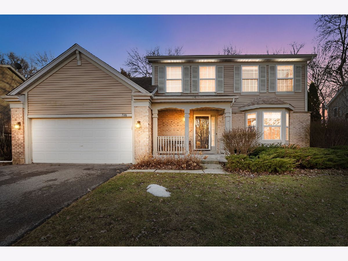Homes For Sale Links Of English Meadows Grayslake Illinois, 1310 Mayfair Lane