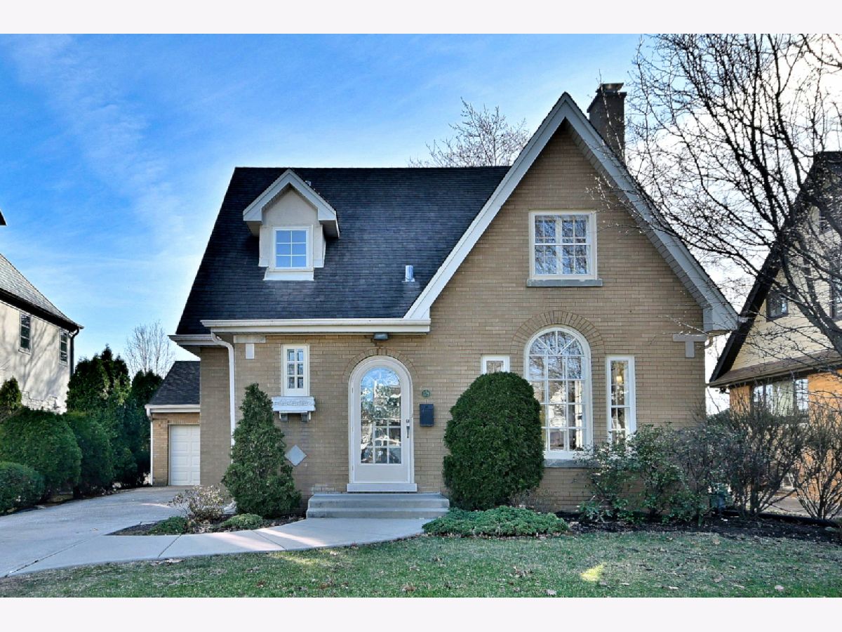  For Sale Elmhurst Illinois, 179 Lawndale Avenue