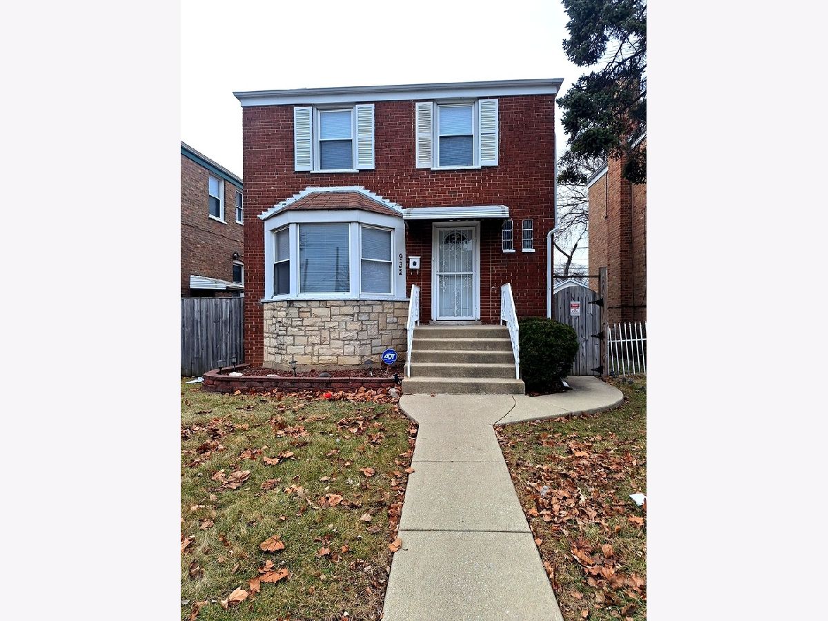  For Sale Bellwood Illinois, 932 Bellwood Avenue