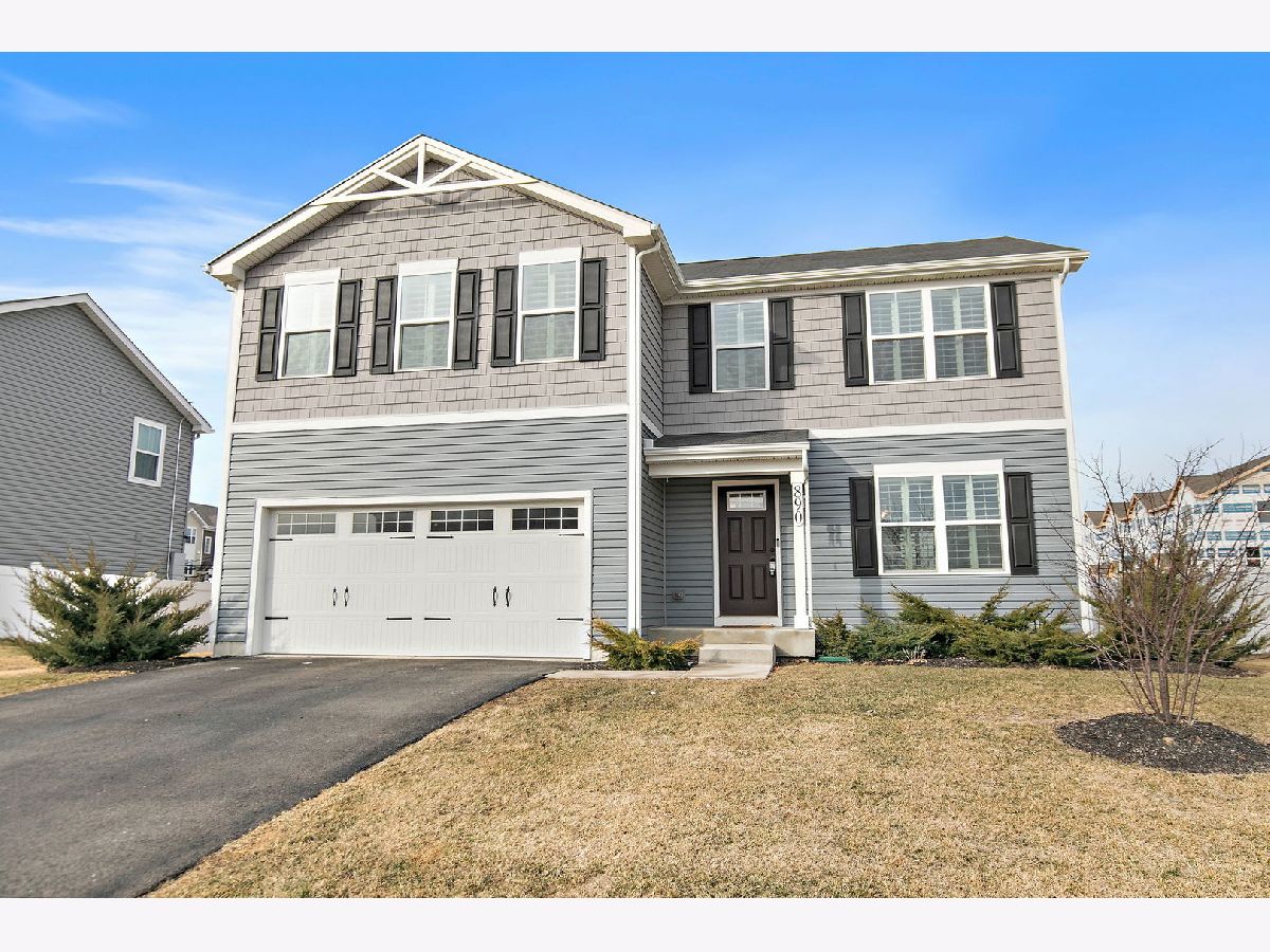  For Sale Hampshire Illinois, 890 Larkspur Lane