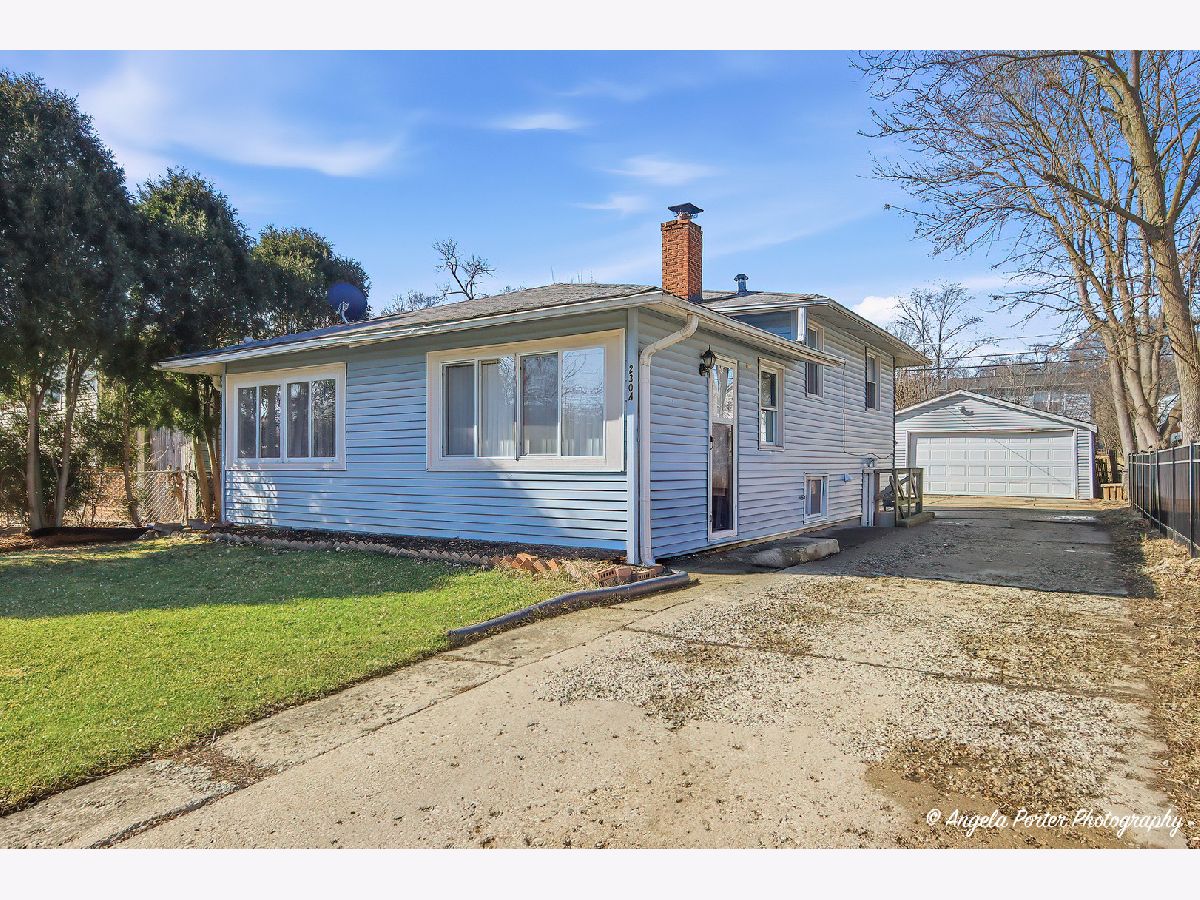  For Sale North Chicago Illinois, 2304 Dickey Avenue