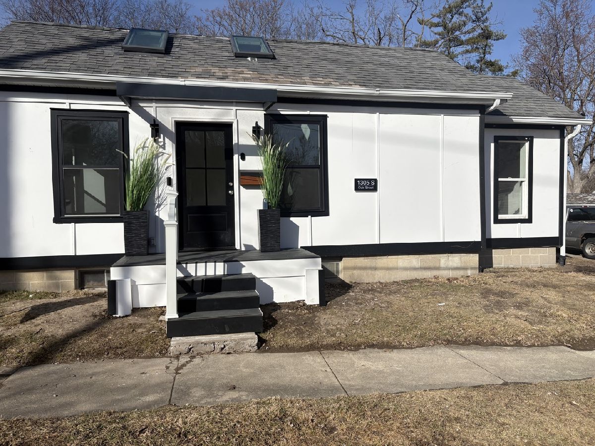  For Sale Bloomington Illinois