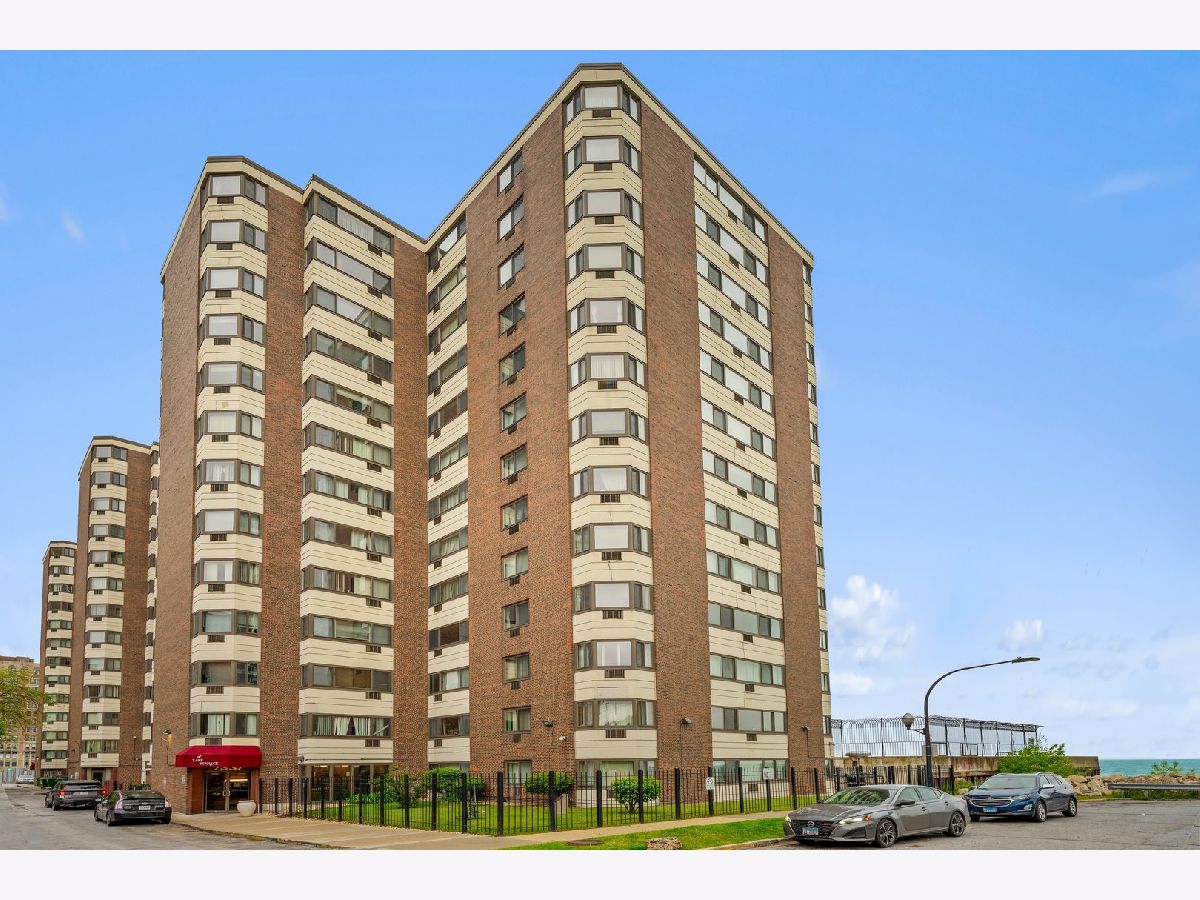  Rented Chicago Illinois, 7337 South Shore