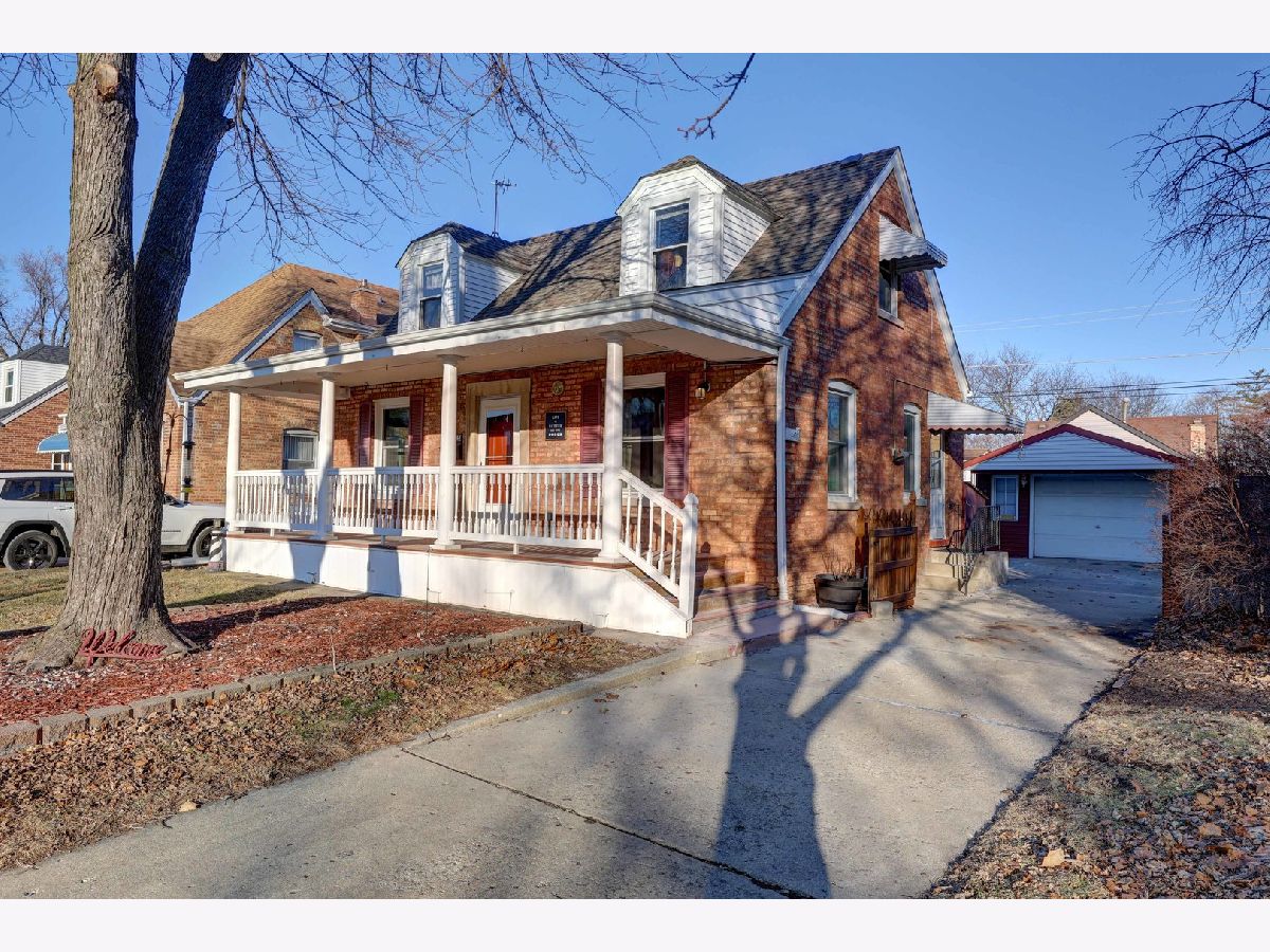  For Sale Chicago Illinois, 6135 Ozark Avenue