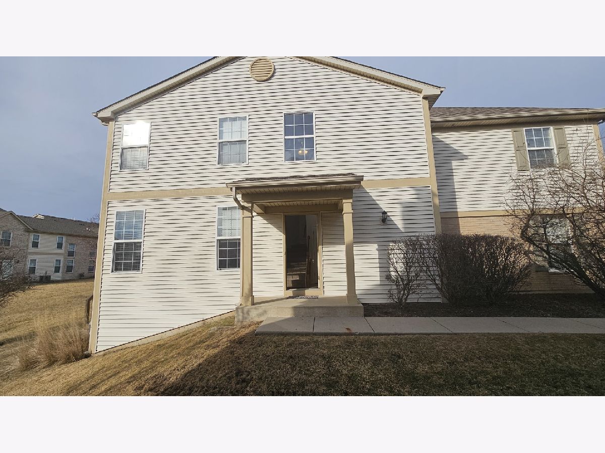  Rented Elgin Illinois, 1268 Bradley