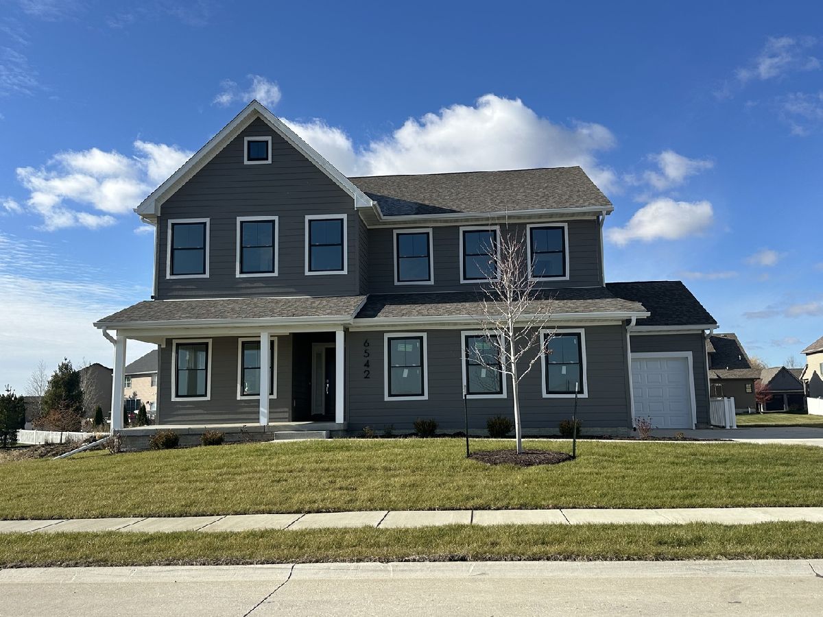  For Sale Bettendorf Iowa, 6542 Pelican Street