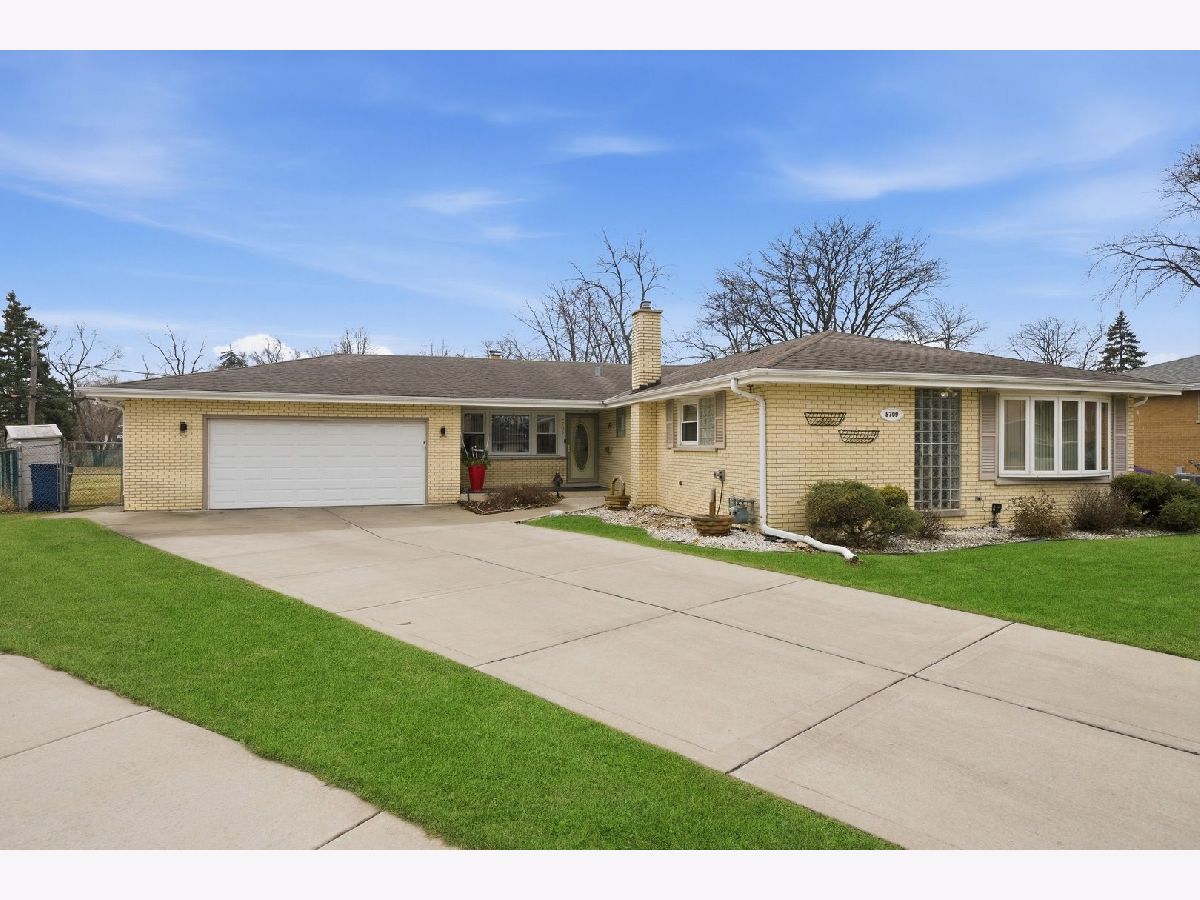  Sold Berkeley Illinois, 5709 Rose