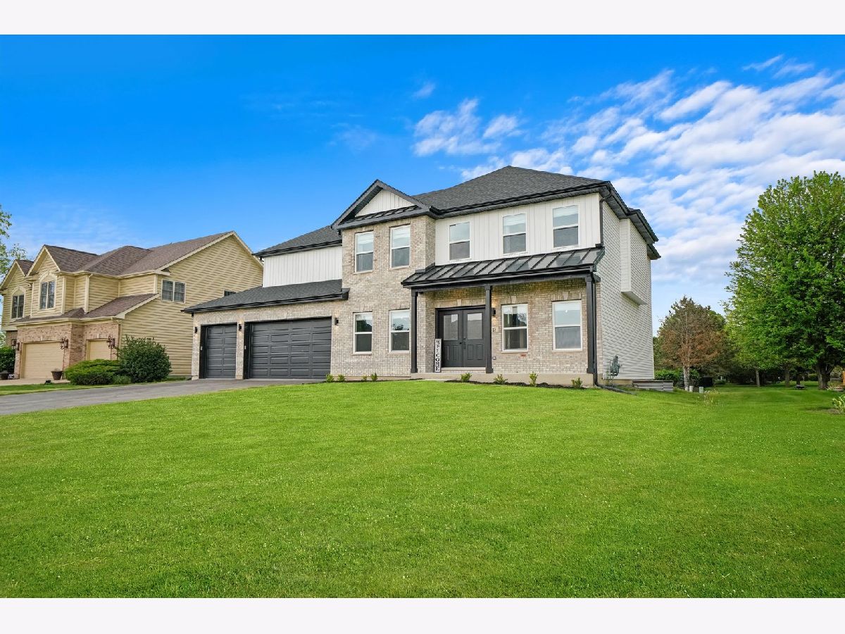  For Sale North Aurora Illinois, 413 Sycamore Lane