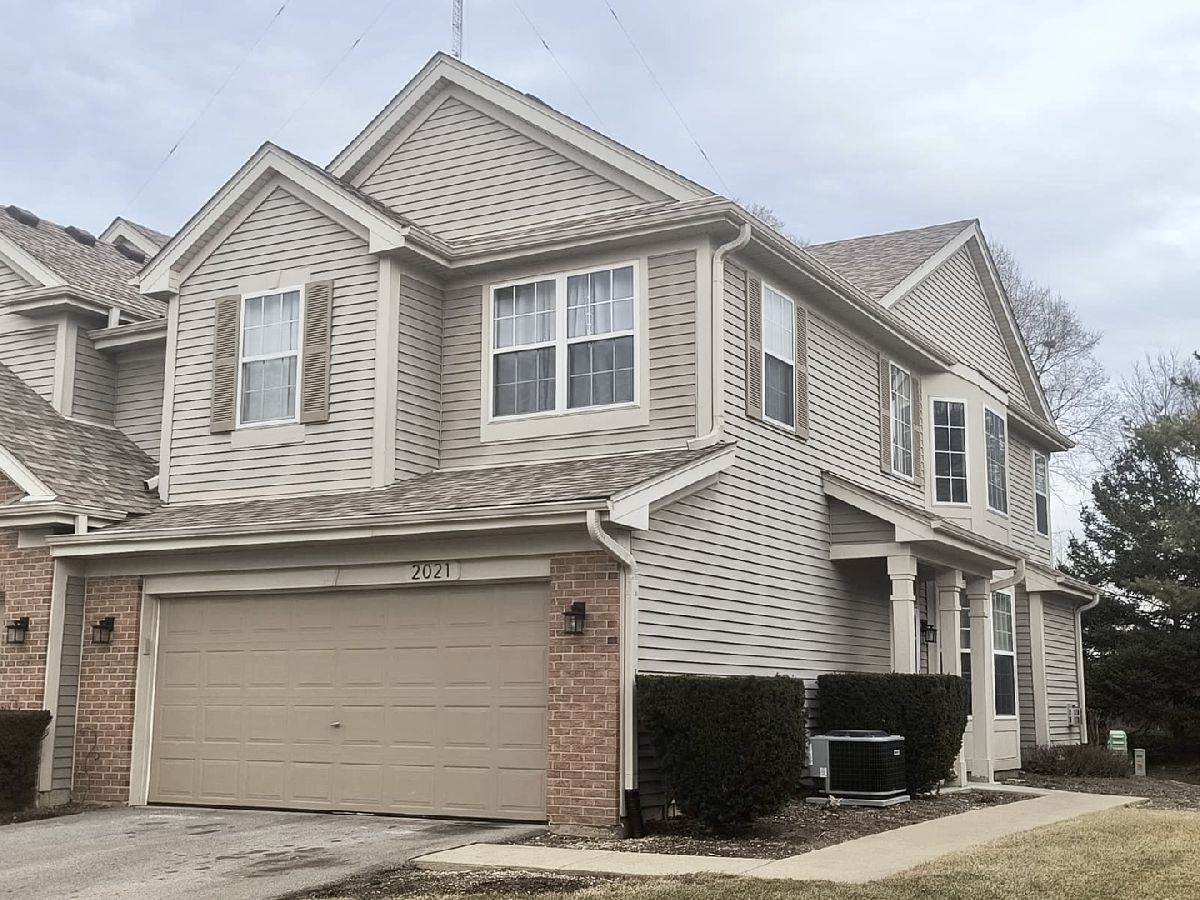  For Sale Glendale Heights Illinois, 2021 Cypress Court