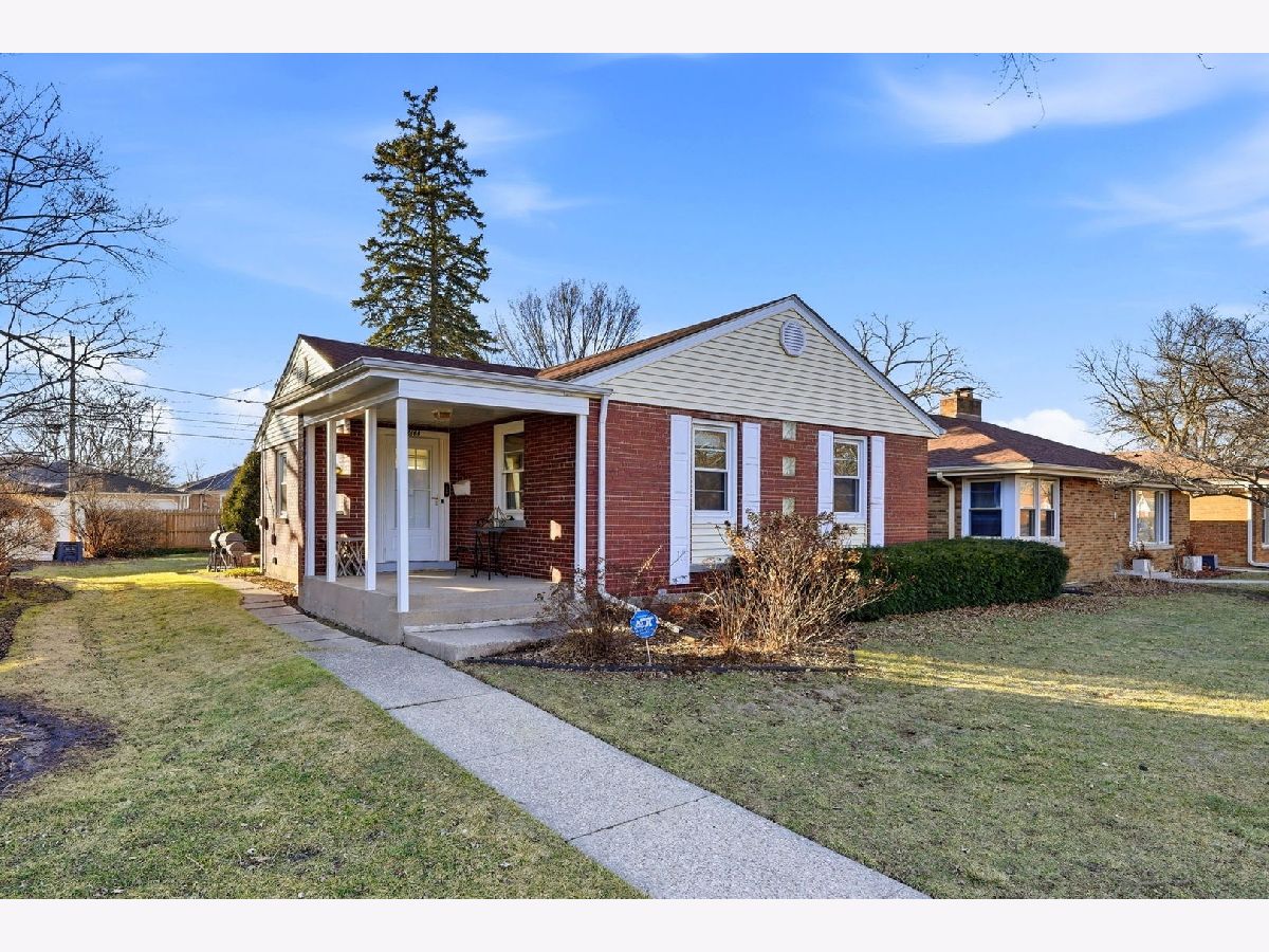  For Sale Skokie Illinois, 8144 Kildare Avenue