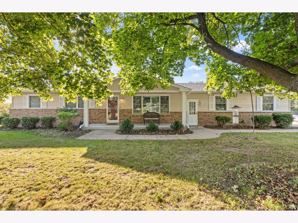 Homes For Sale Fox Lawn Yorkville Illinois, 3 Poplar Road