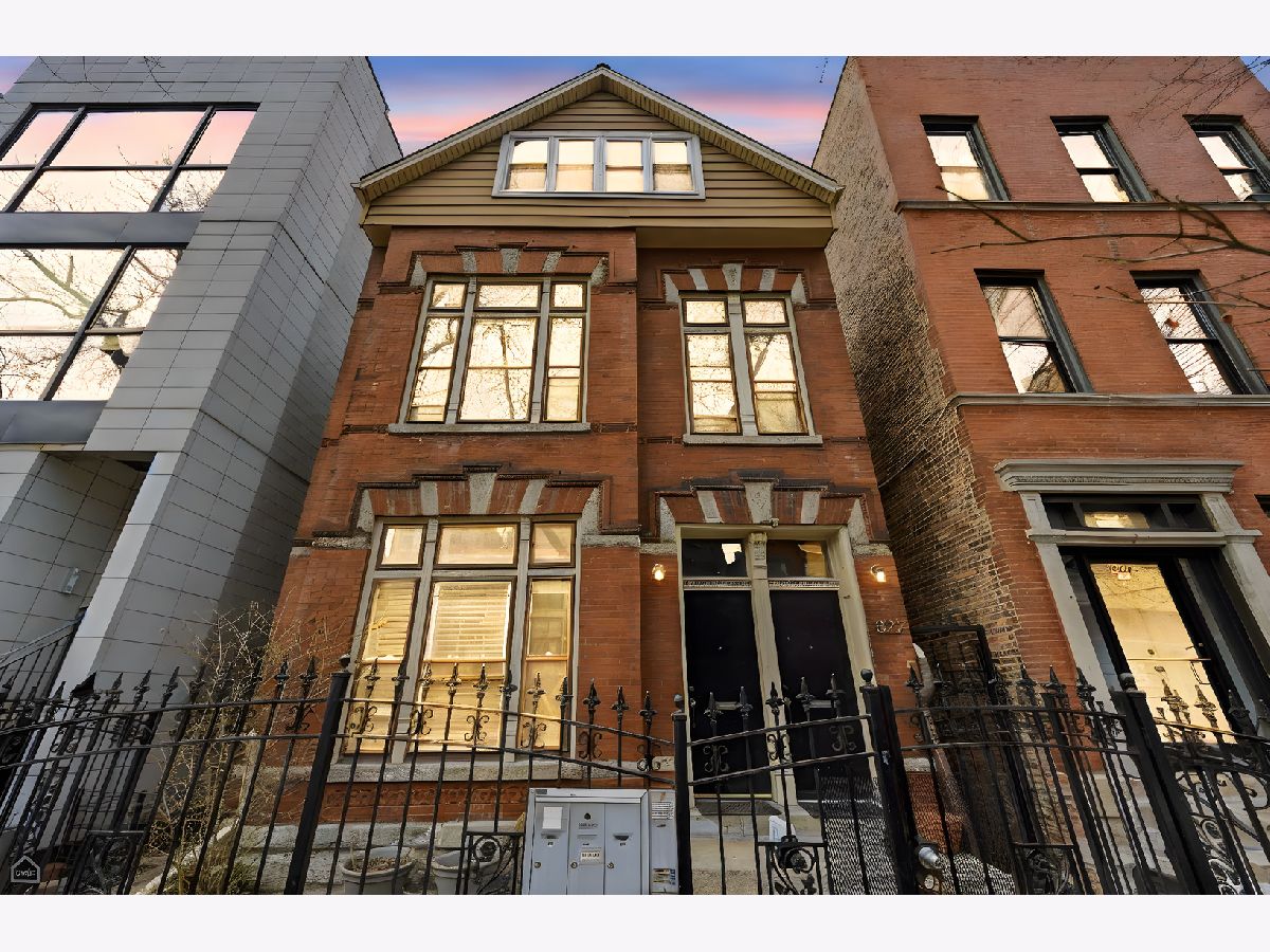  For Sale Chicago Illinois, 822 Wood Street