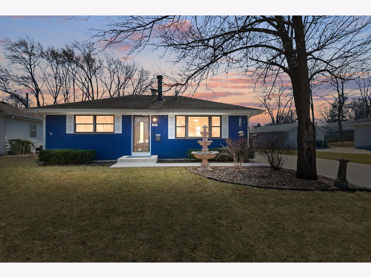 Homes For Sale The Manor Grayslake Illinois, 417 Lawrence Avenue