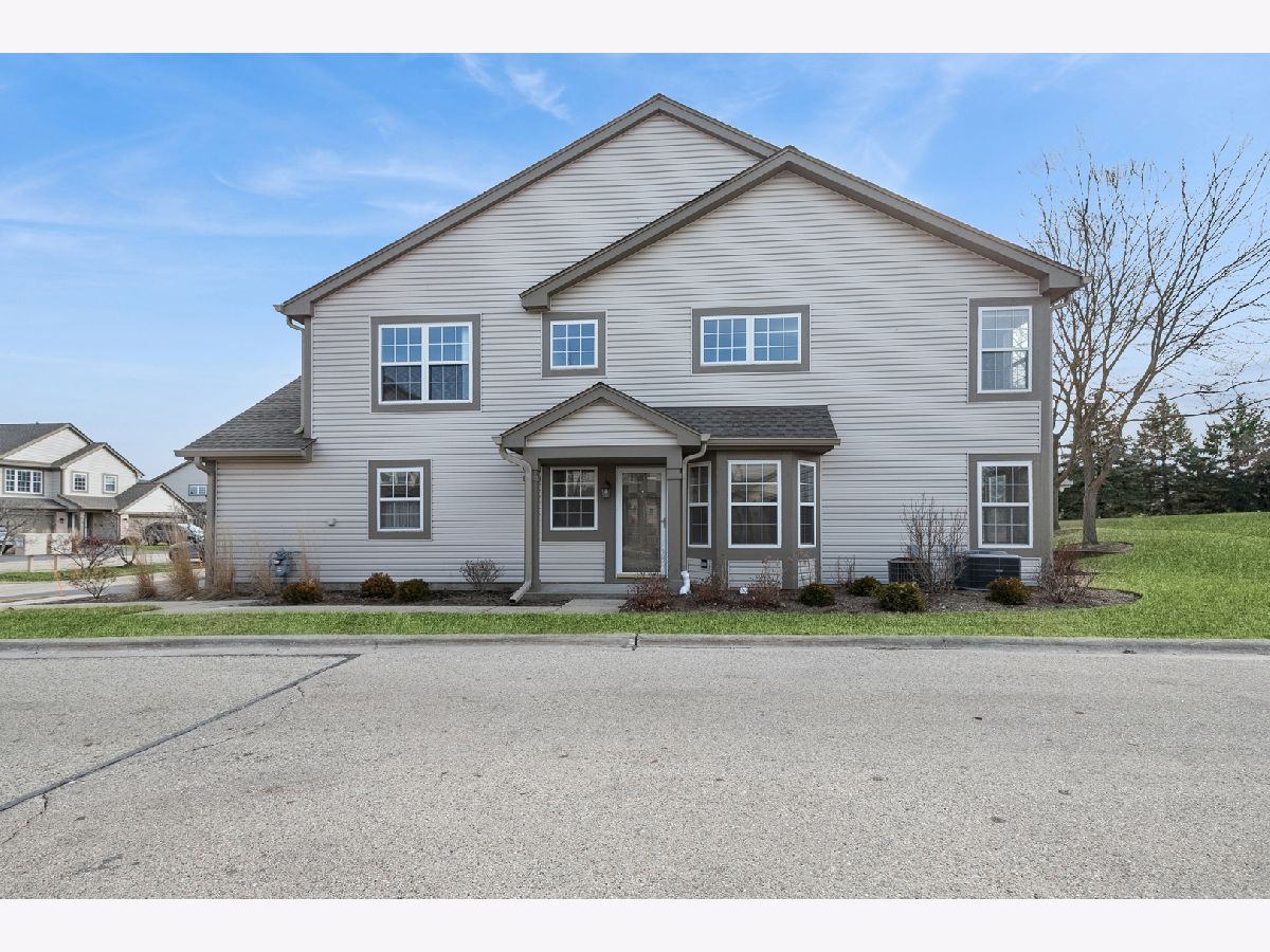  For Sale Lindenhurst Illinois, 961 Sumac Court