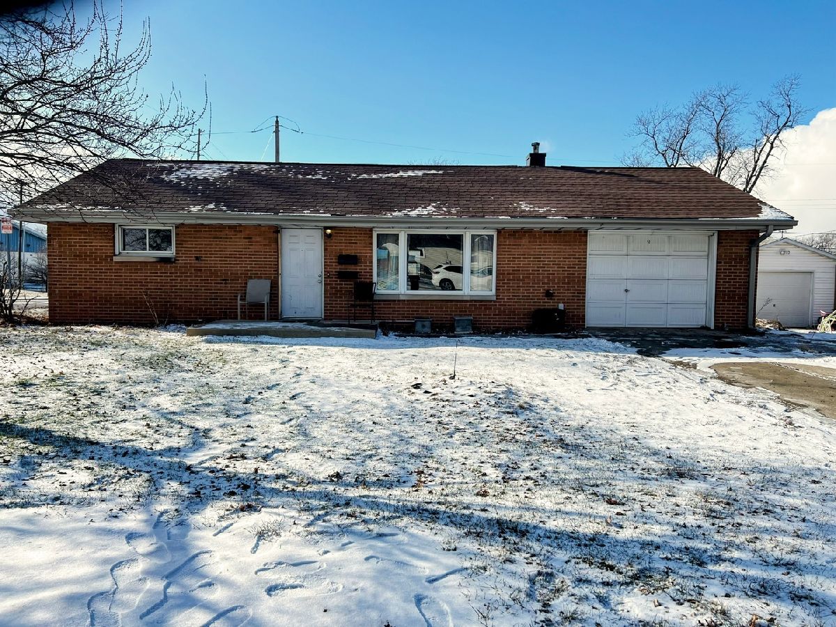  For Sale Bloomington Illinois, 9 Cottonwood Street
