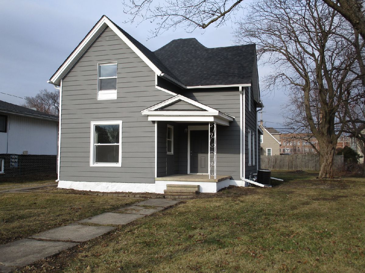  For Sale Harvard Illinois, 403 Washington Street