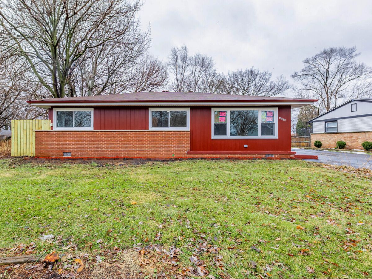 For Sale Markham Illinois, 16309 Plymouth Drive