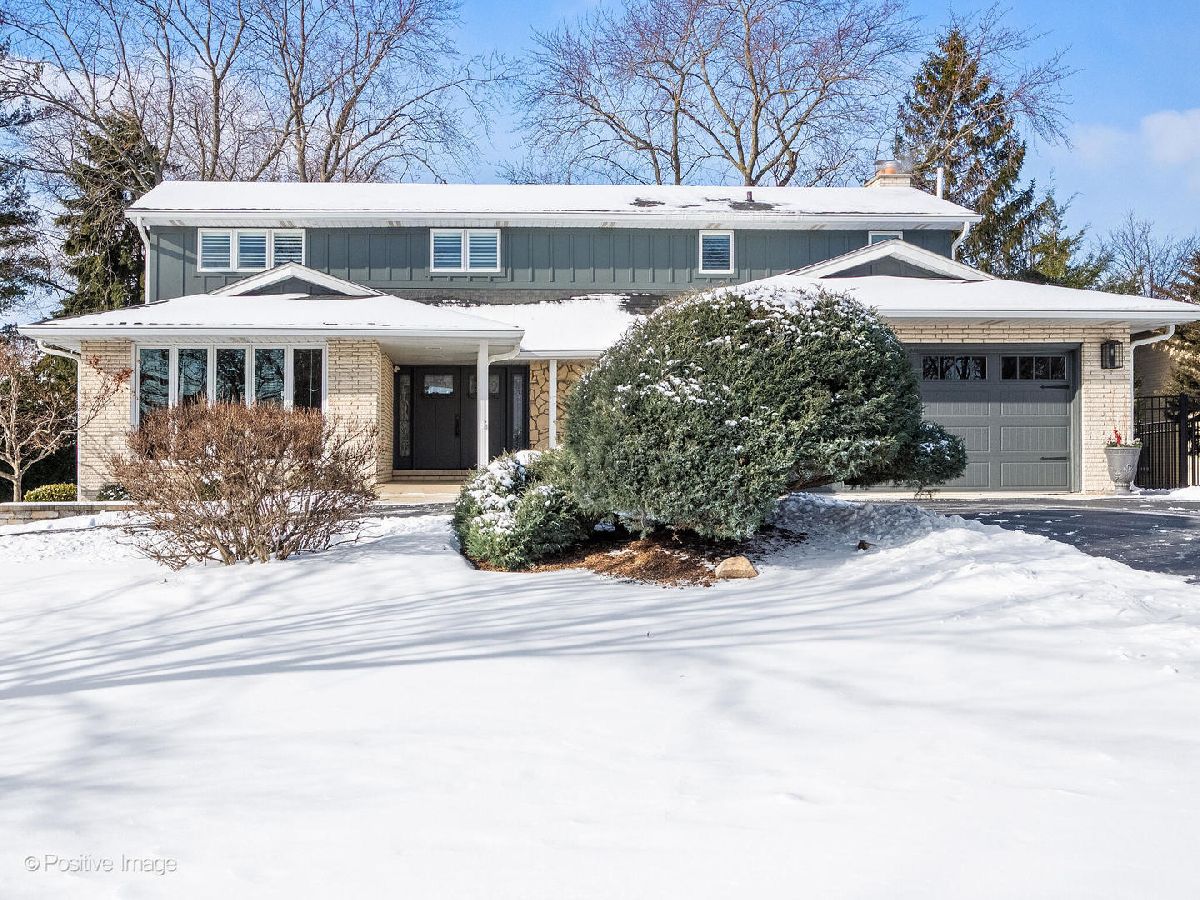  For Sale Oak Brook Illinois, 2S630 Avenue Chateaux East