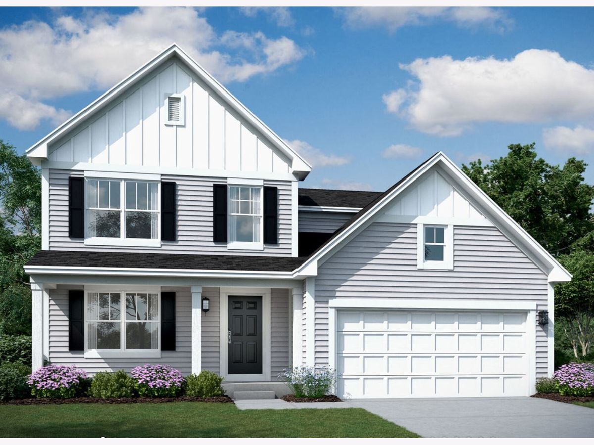  For Sale Marengo Illinois, 915 Courtney Lane