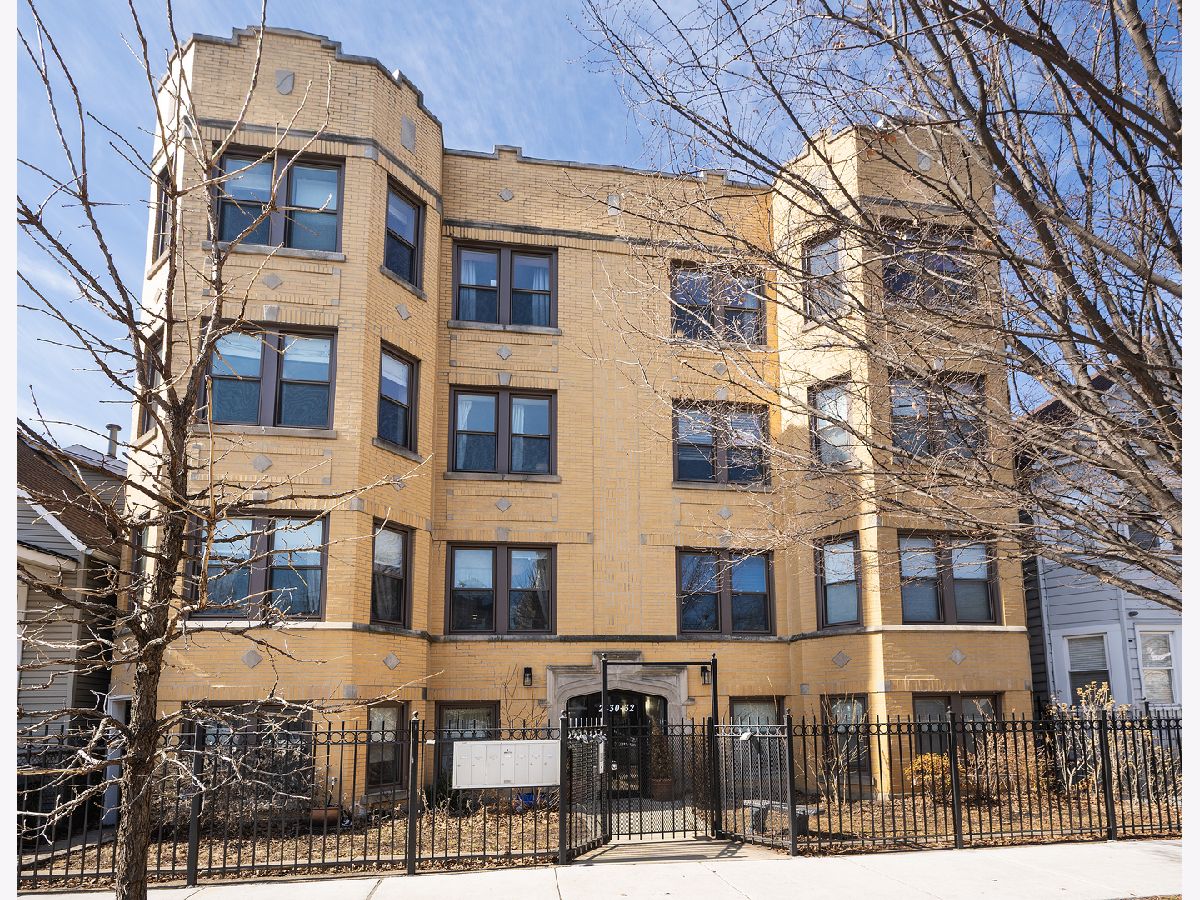 For Sale Chicago Illinois, 2430 Washtenaw Avenue