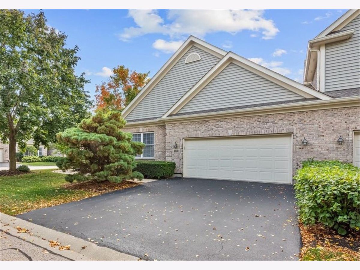  For Sale Lake In The Hills Illinois, 4051 Willow View Drive