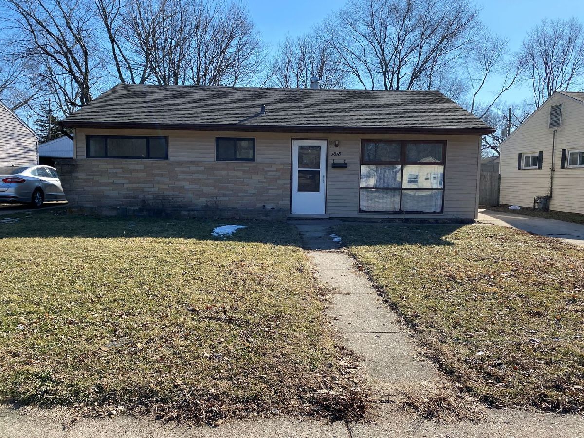  For Sale Rockford Illinois, 1818 Overdene Avenue