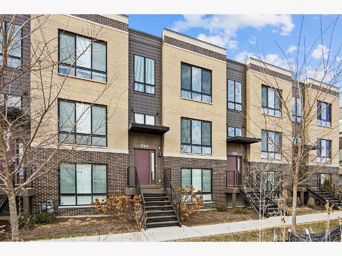  For Sale Schaumburg Illinois, 2317 Alumni Drive