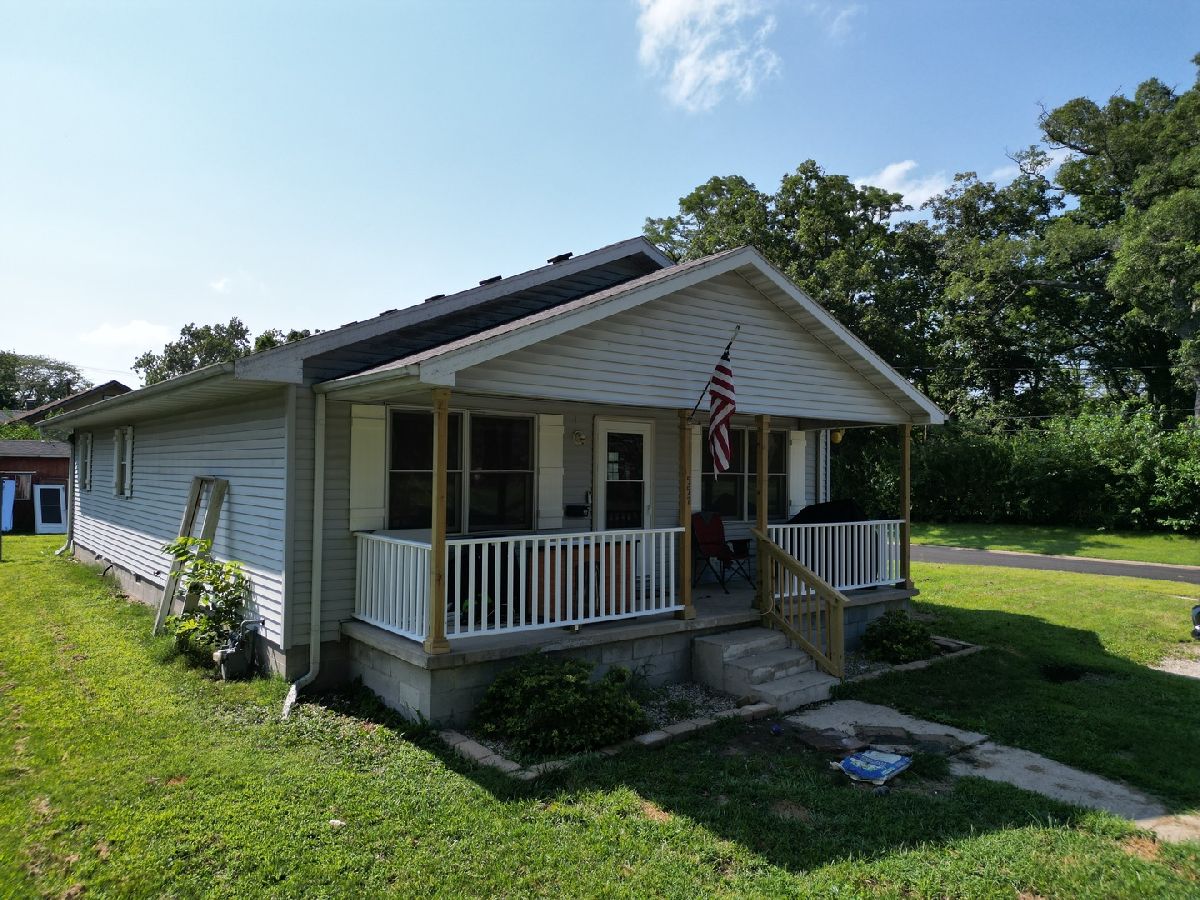  For Sale Watseka Illinois, 557 5th Street