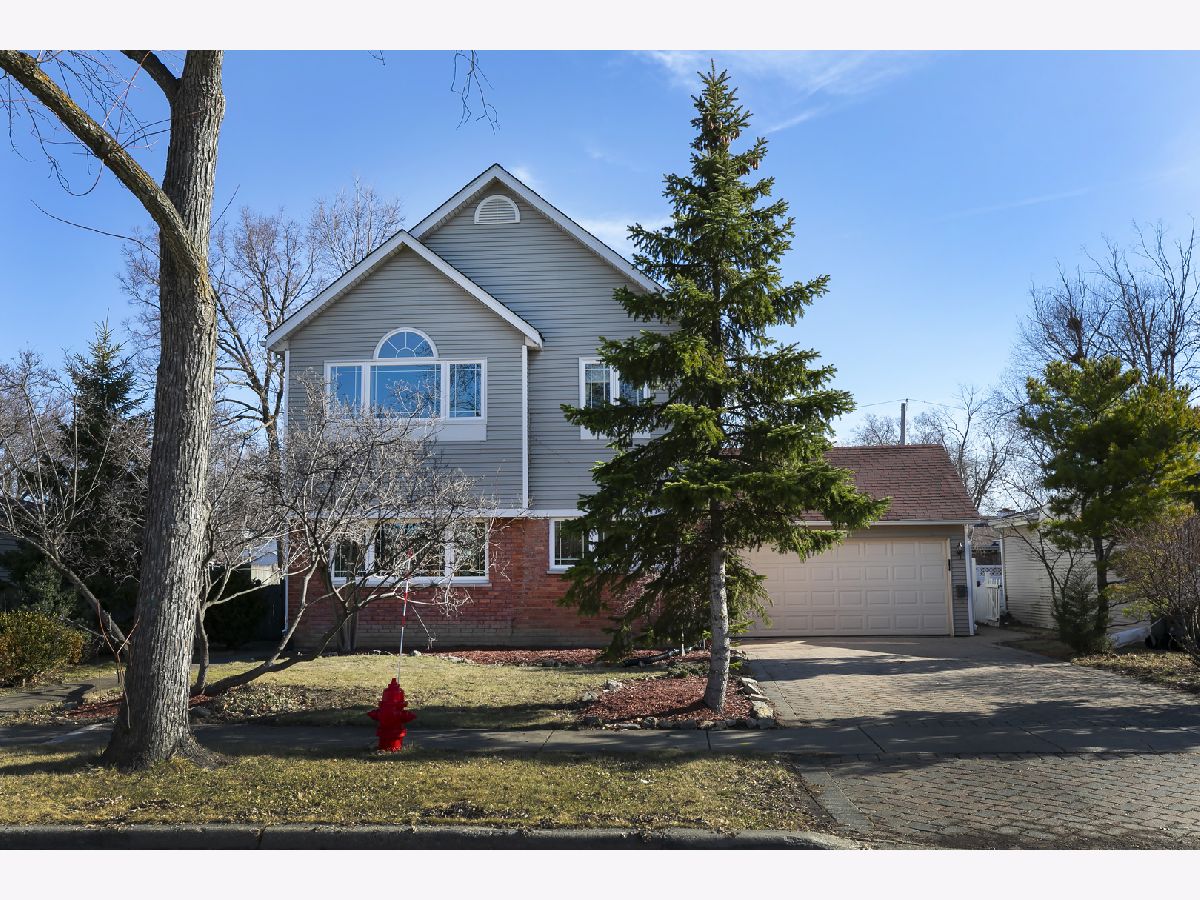  For Rent Morton Grove Illinois, 9535 Osceola