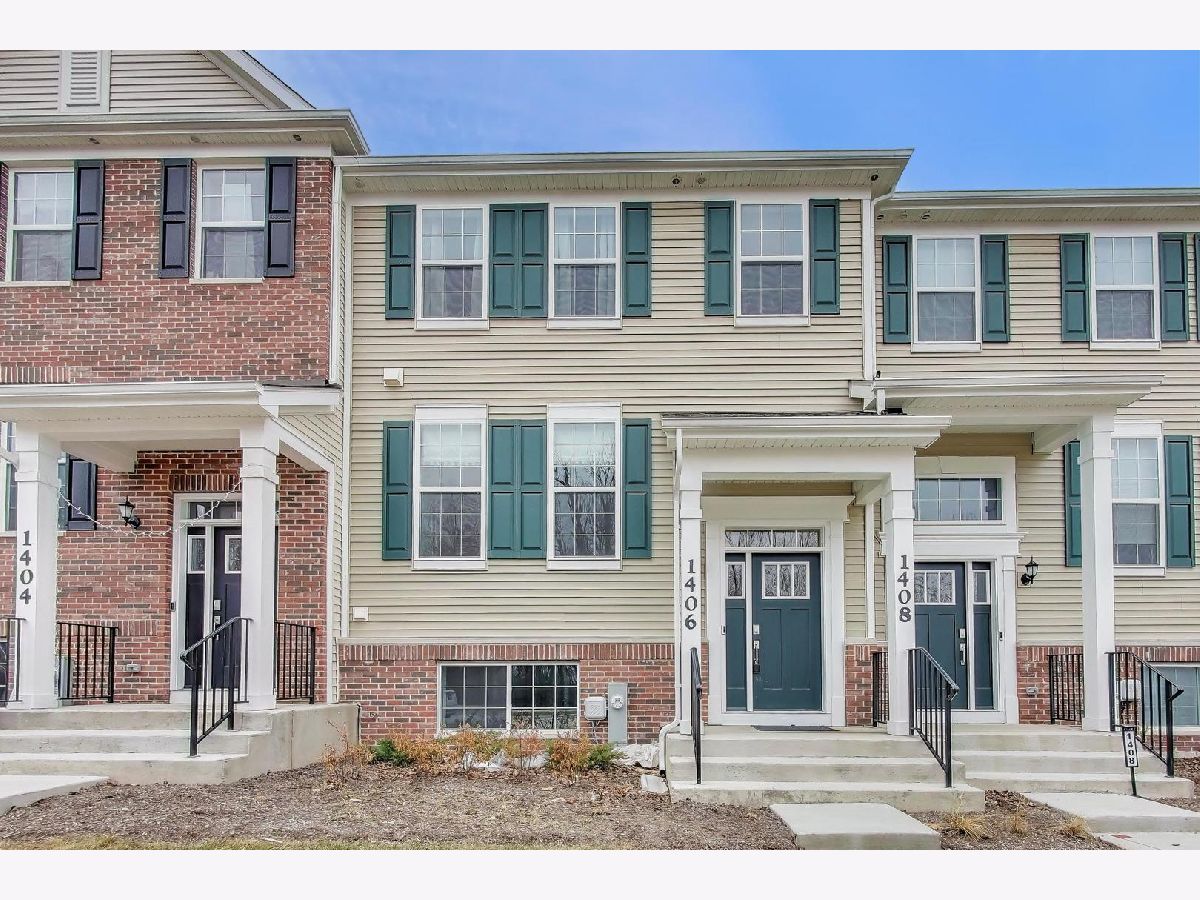  For Sale Lindenhurst Illinois, 1406 Neubauer Circle