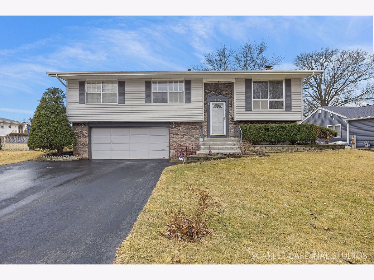  For Sale Aurora Illinois, 2140 Sandburg Drive