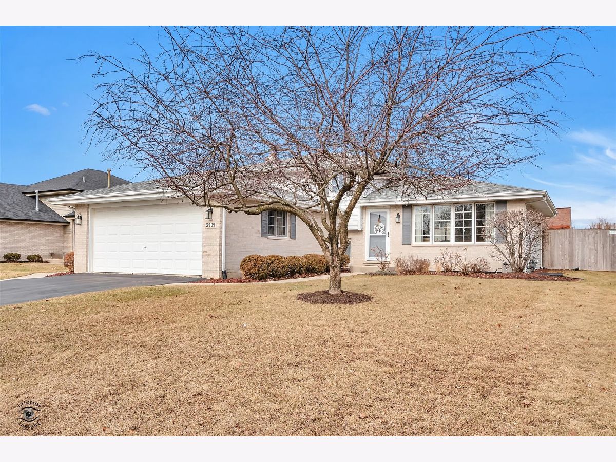  For Sale Joliet Illinois, 2909 Bisbee Drive