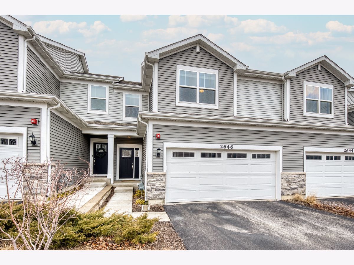 Condos & Townhomes For Sale The Crossings Of Mundelein Mundelein Illinois, 2646 Martini Street