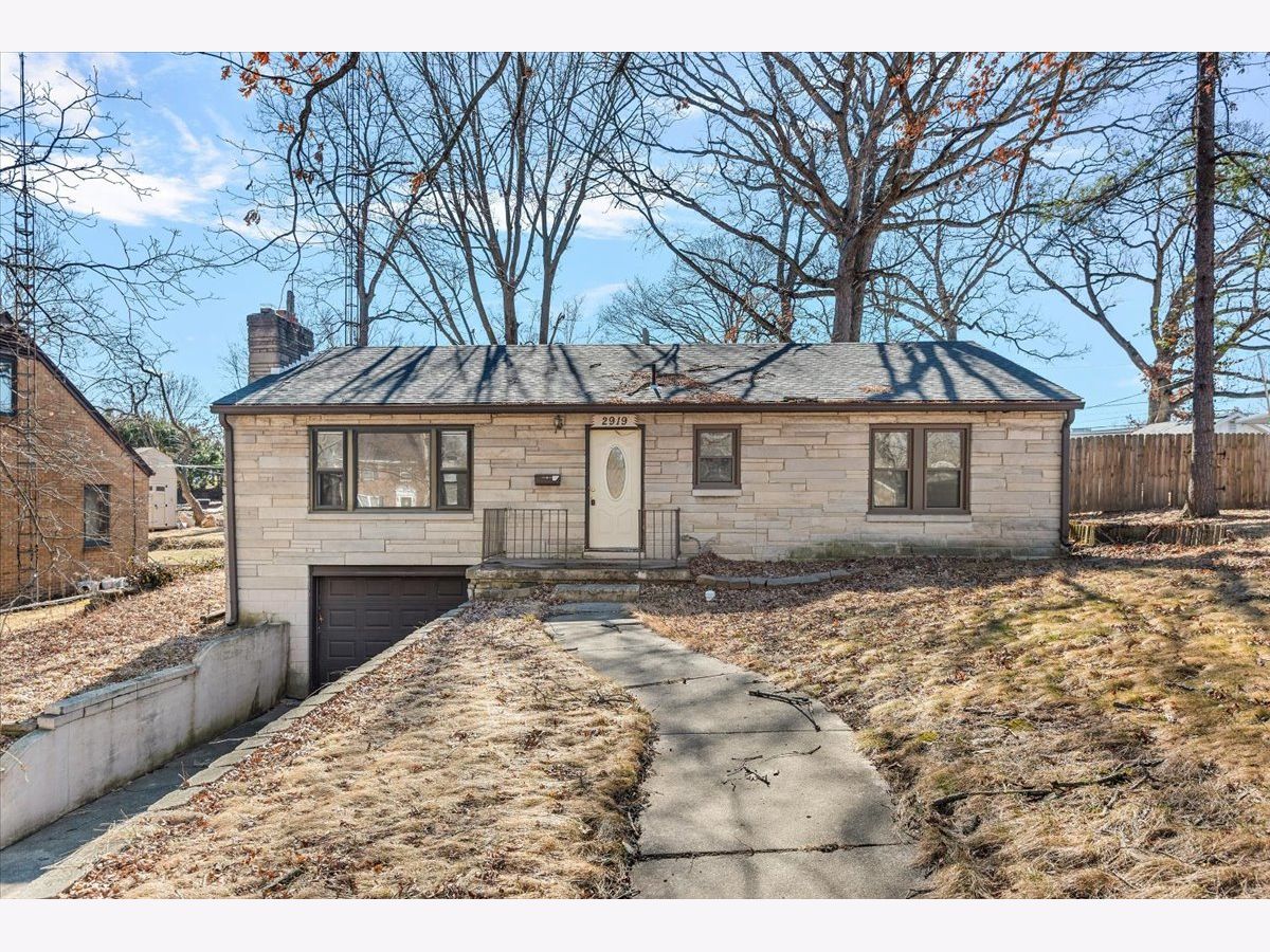  For Sale Decatur Illinois, 2919 Wasson Way