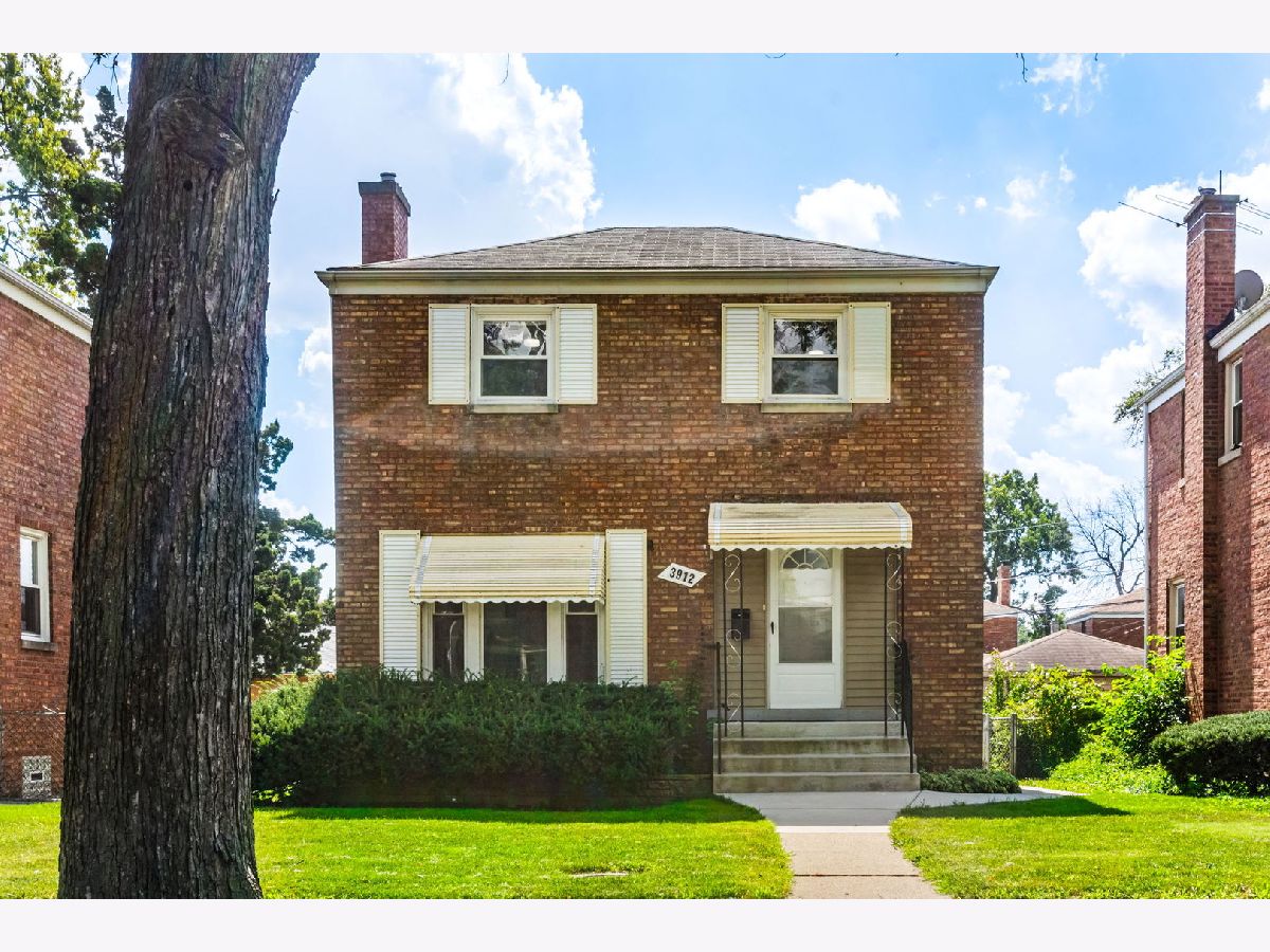  For Sale Bellwood Illinois, 3912 Adams Street