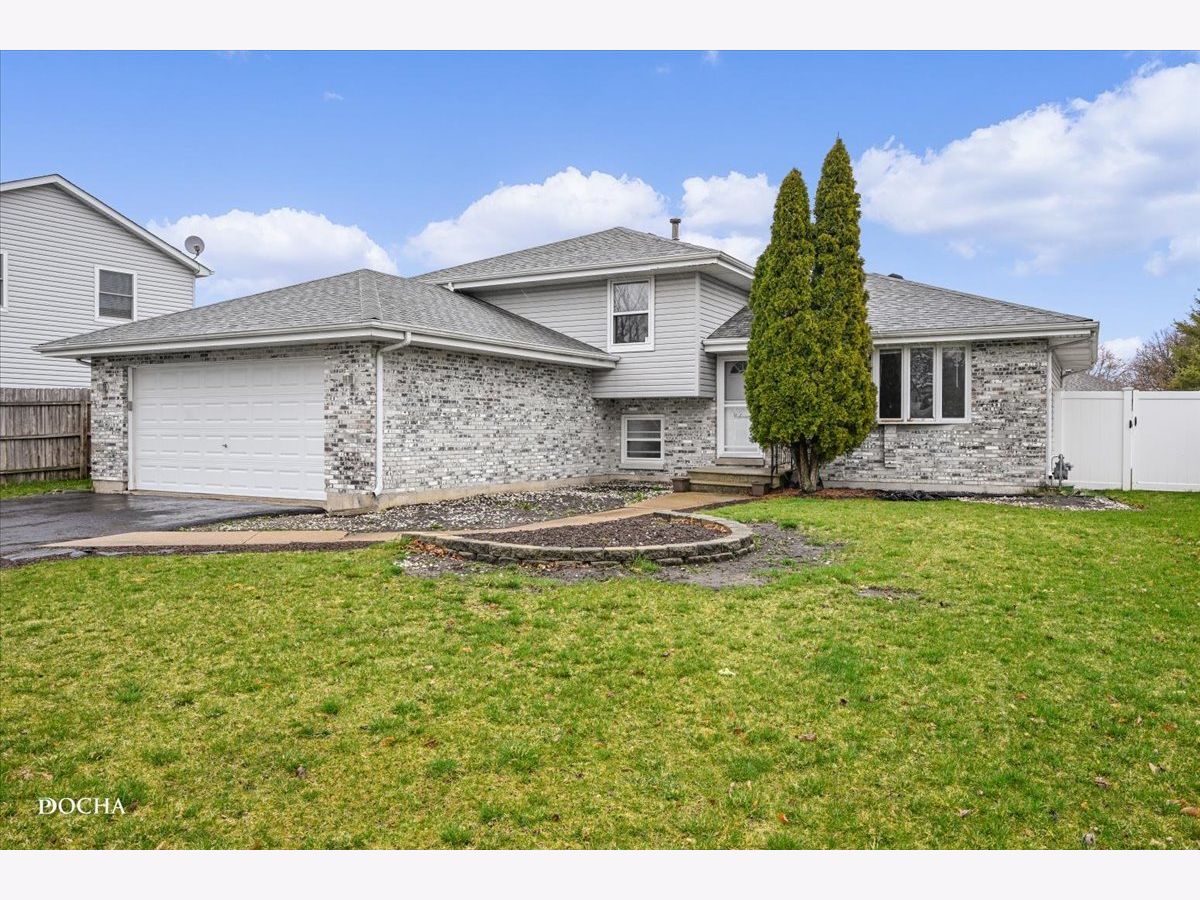 Homes For Rent Mayfair Plainfield Illinois, 2614 Labrecque