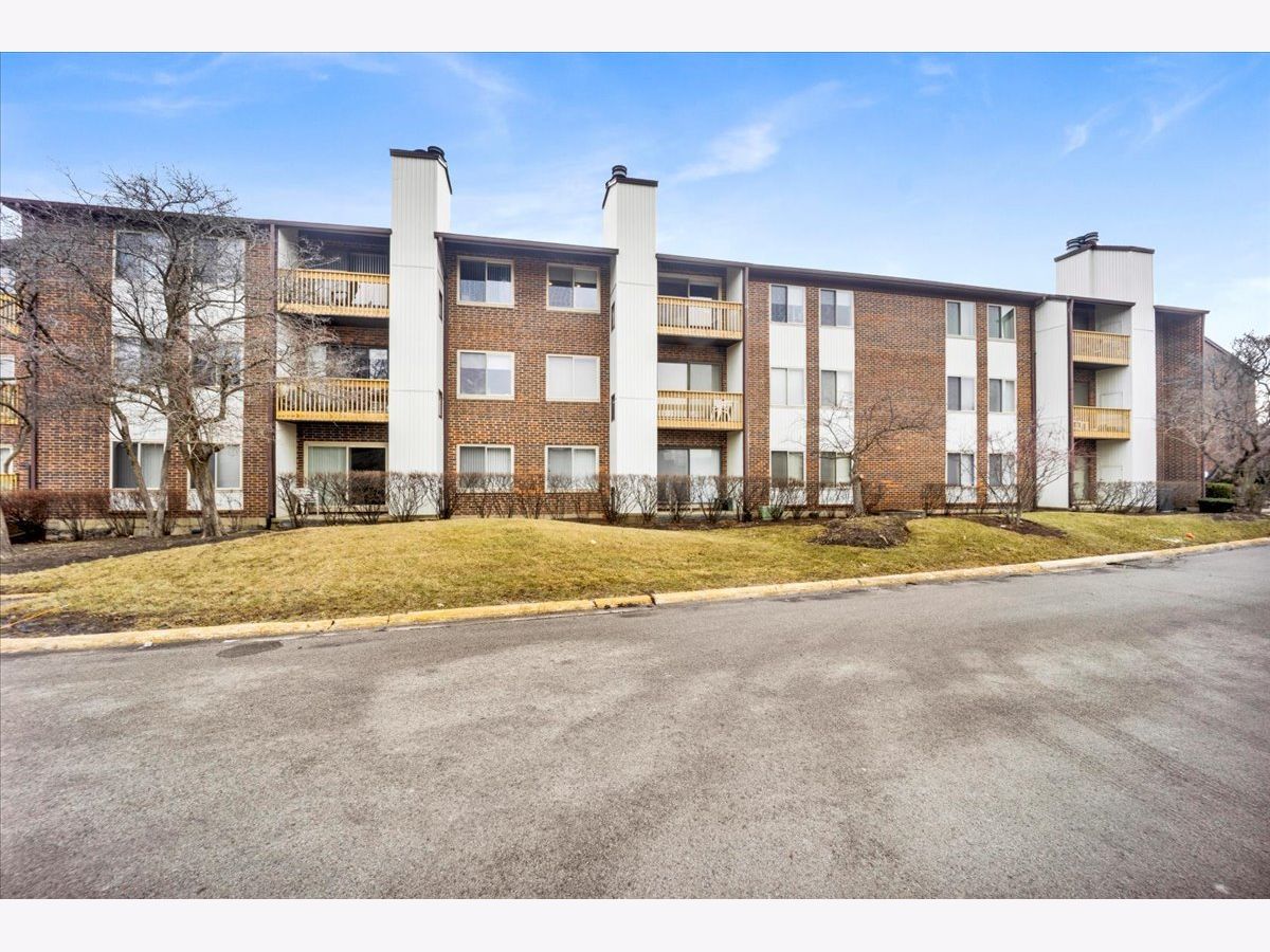  For Sale Northbrook Illinois, 3085 Pheasant Creek Drive