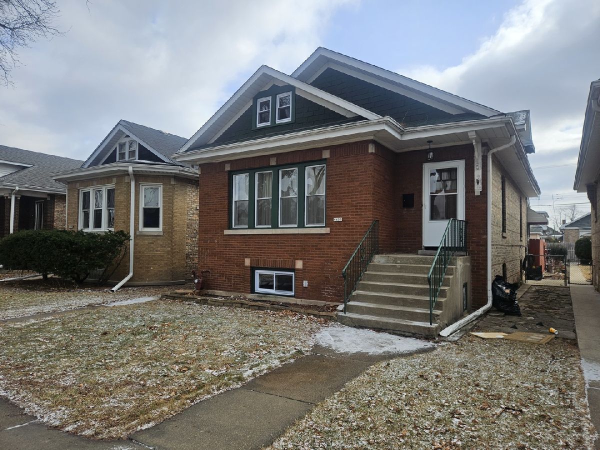 Homes & Condominiums For Rent Schorsch Village Chicago Illinois, 6125 Newport