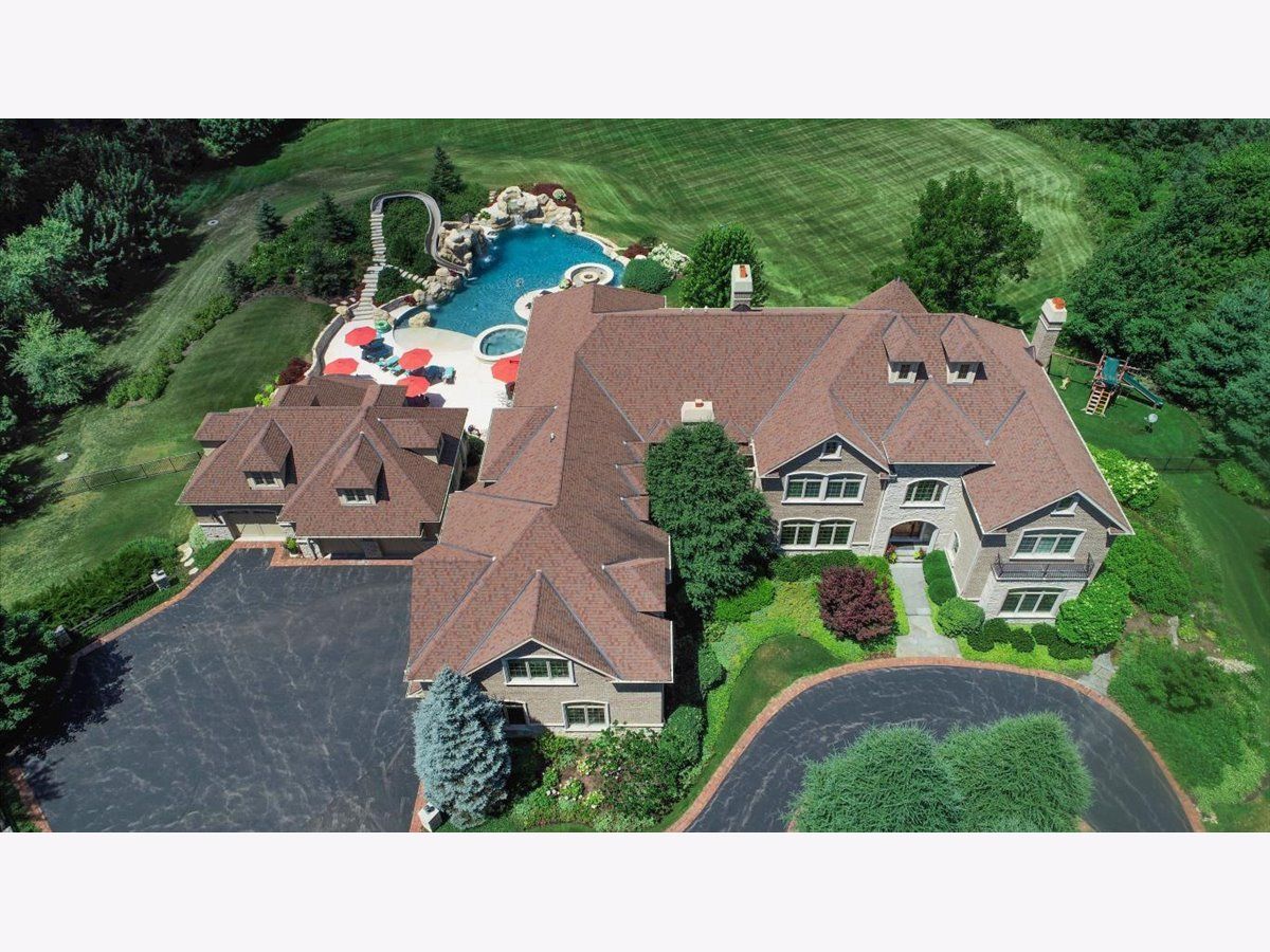  For Sale Bull Valley Illinois, 419 Valley Hill Road