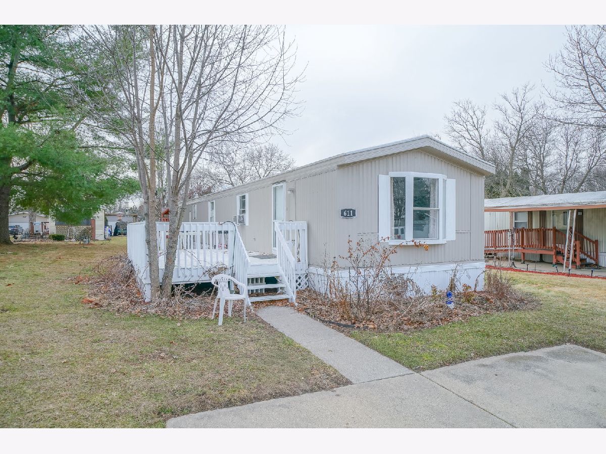  Sold Belvidere Illinois, 611 Wood