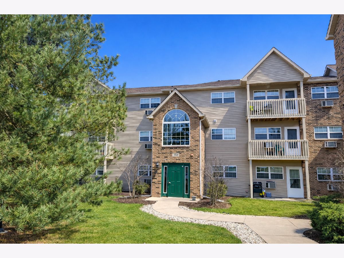  Rented Richmond Illinois, 300 Cunat