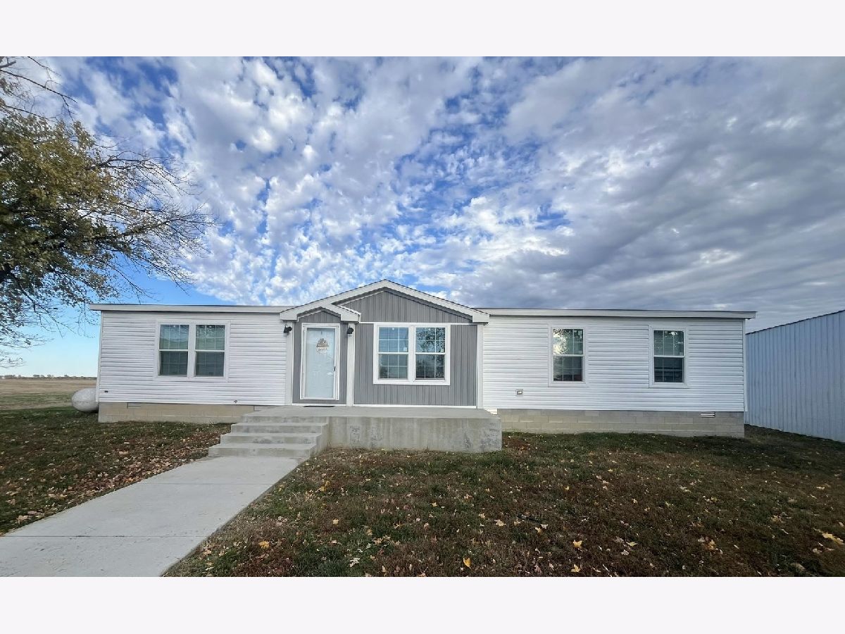  For Sale Pinckneyville Illinois, 6502 Hawk Road