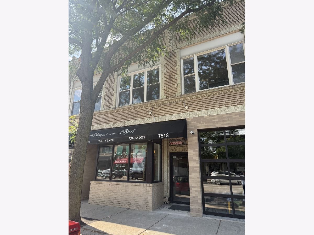  For Rent Forest Park Illinois, 7518 Madison