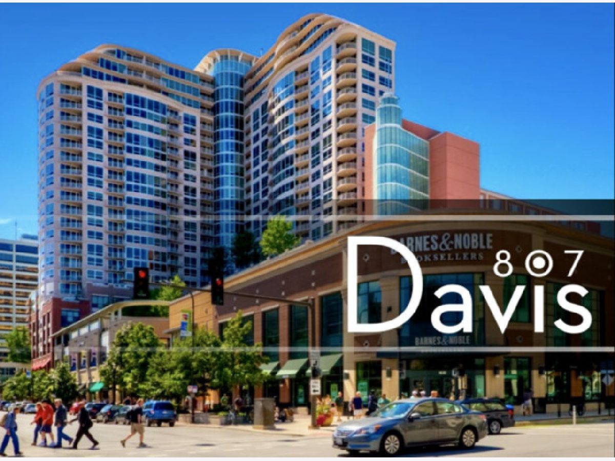 Condominiums Rented Sherman Plaza Evanston Illinois, 807 Davis