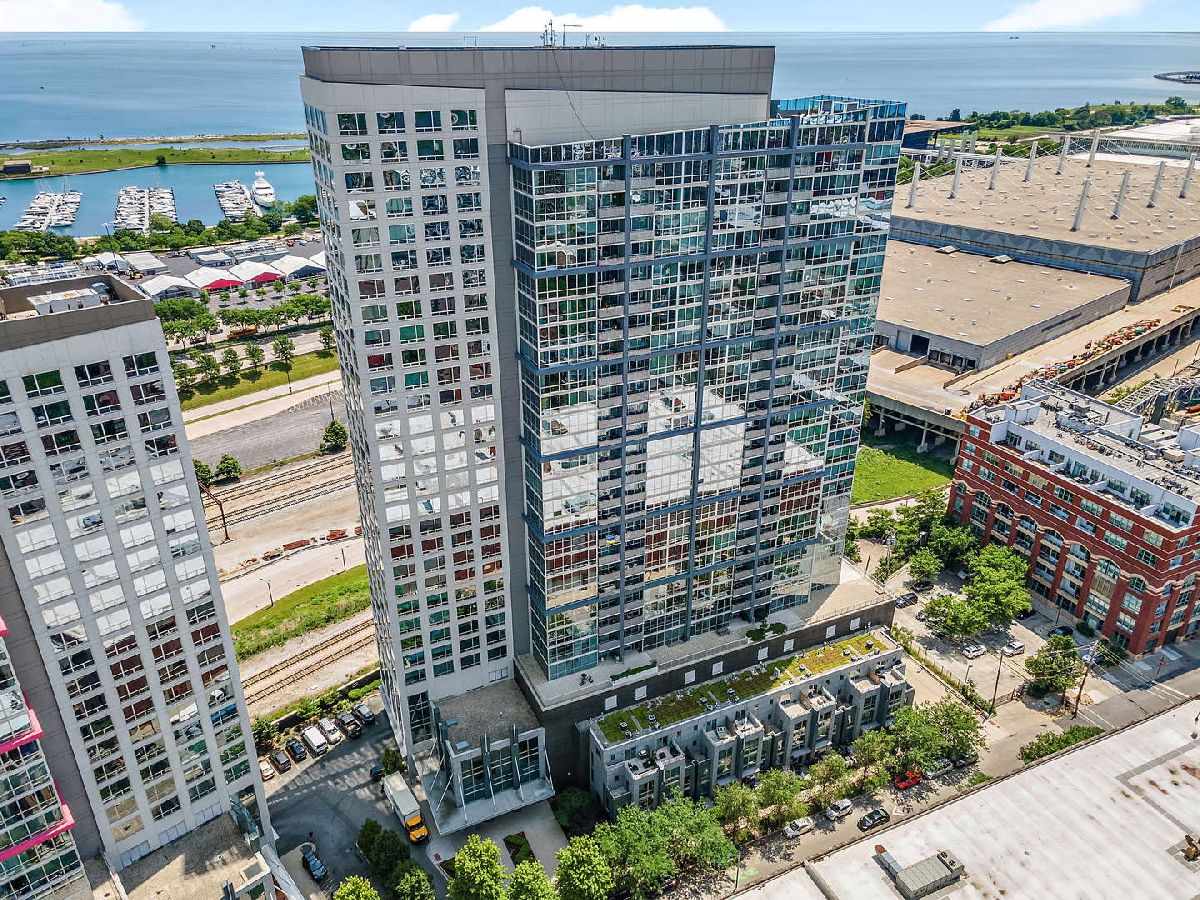 Condos & Townhomes For Sale Museum Park Chicago Illinois, 1901 Calumet Avenue