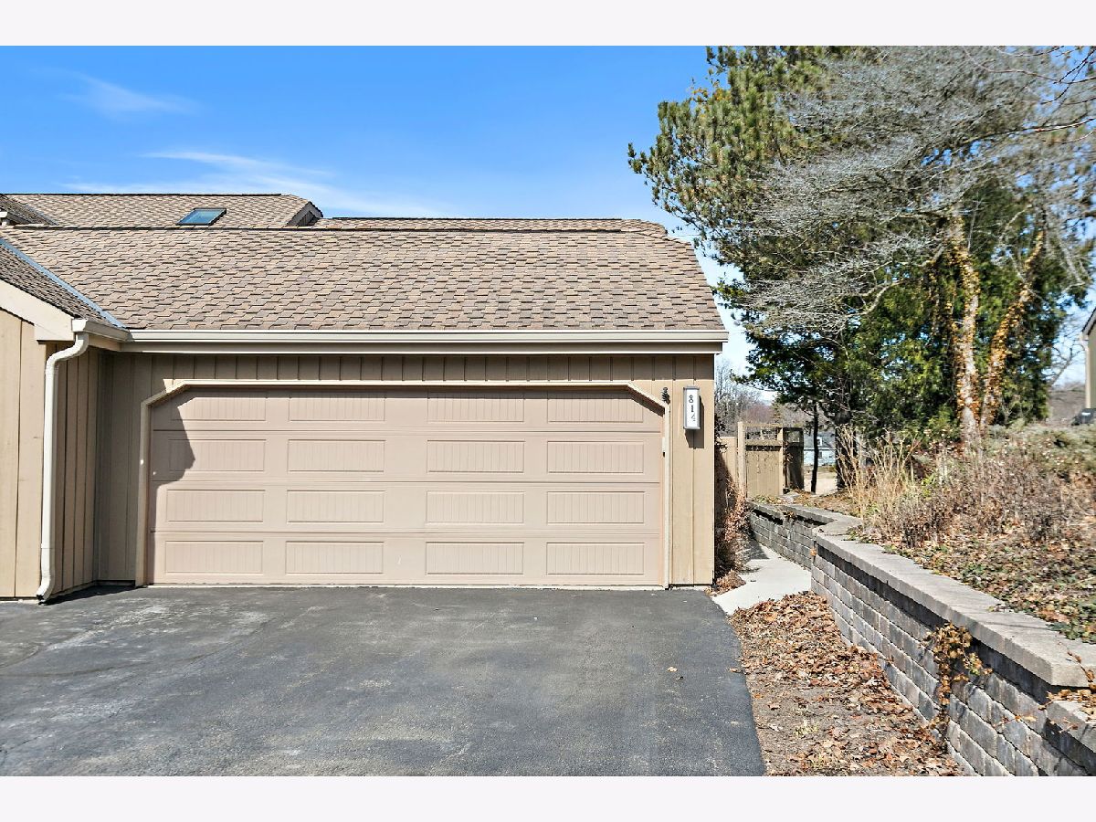  For Sale Lake Barrington Illinois, 814 Oak Hill Road