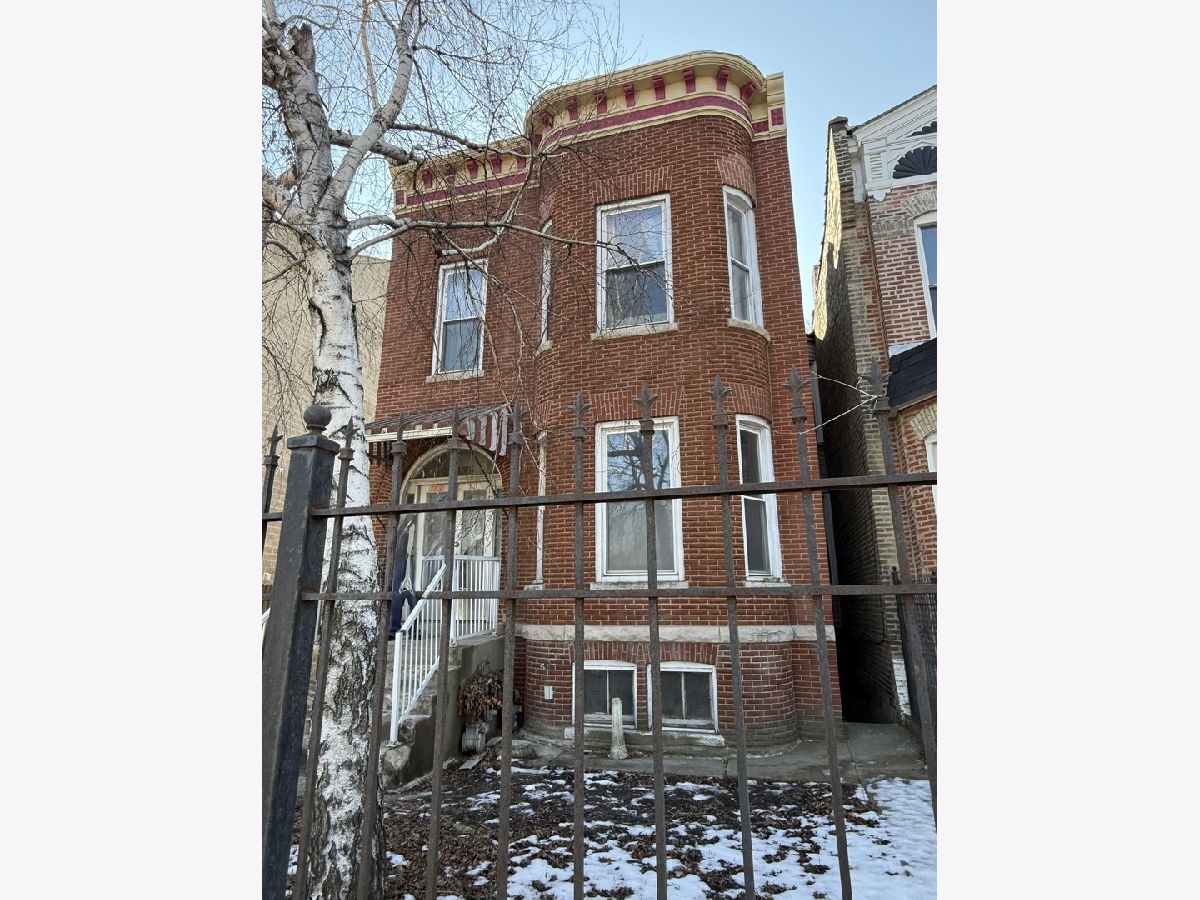  For Sale Chicago Illinois, 2831 Congress Parkway