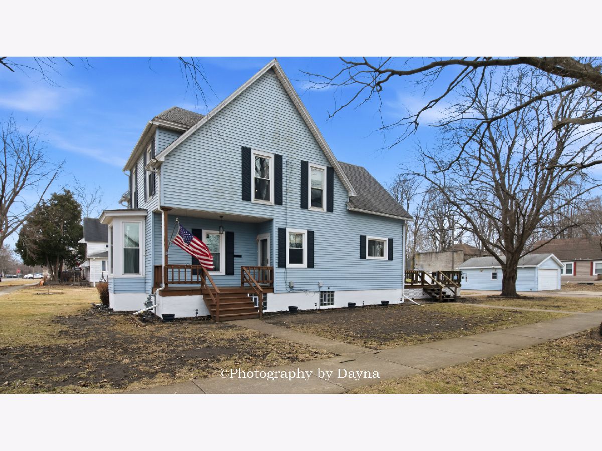  For Sale Momence Illinois, 327 Ohio Street