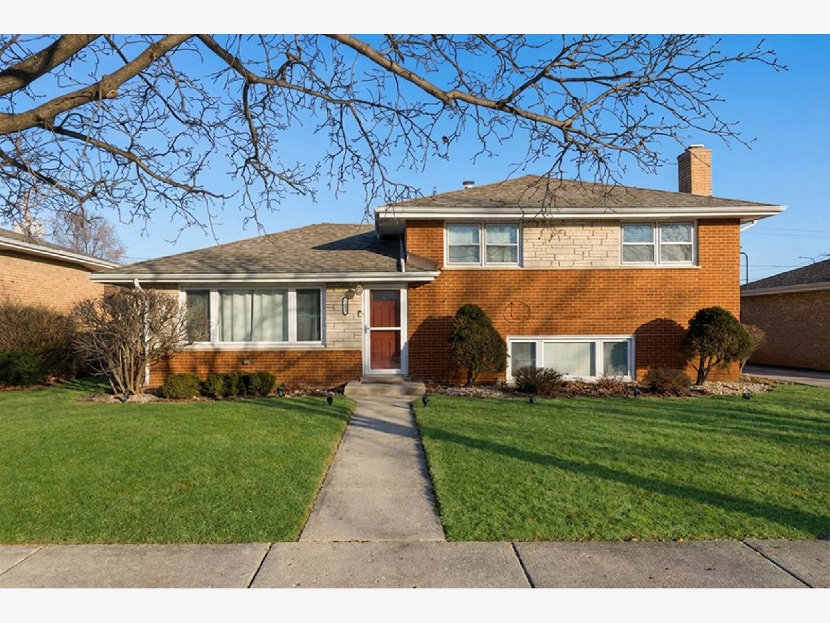  For Sale Bridgeview Illinois, 7635 Oconto Avenue