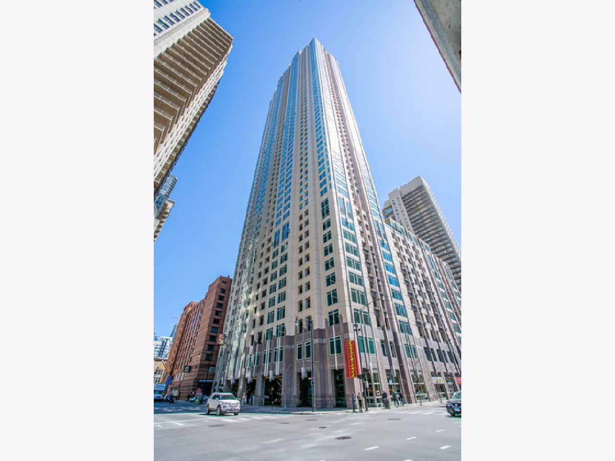  Rented Chicago Illinois, 33 Ontario